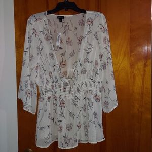 Cute Torrid top NWT